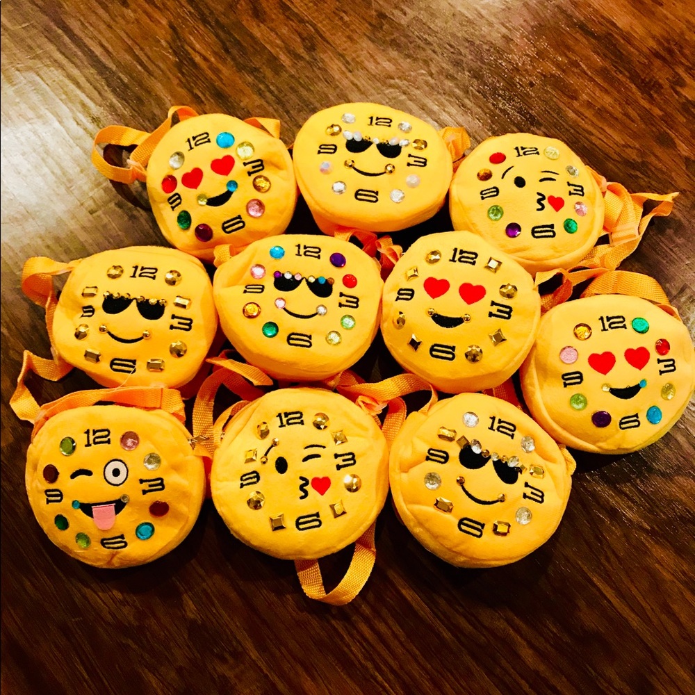 👑Emoji Crossbody Purses $12.00 each😘😍😜😎
